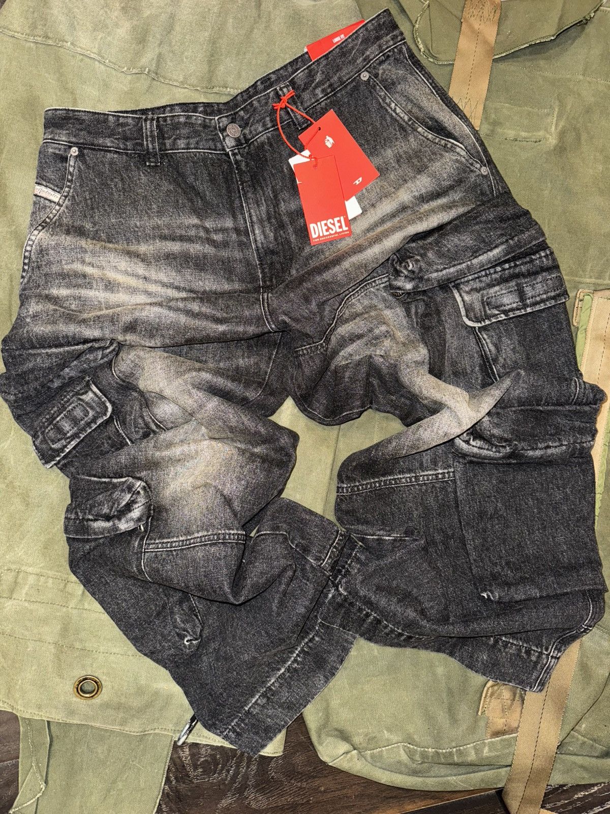 Diesel Relaxed Jeans D-Fish 0ghaa Size US 34 / EU 50 - 1 Thumbnail