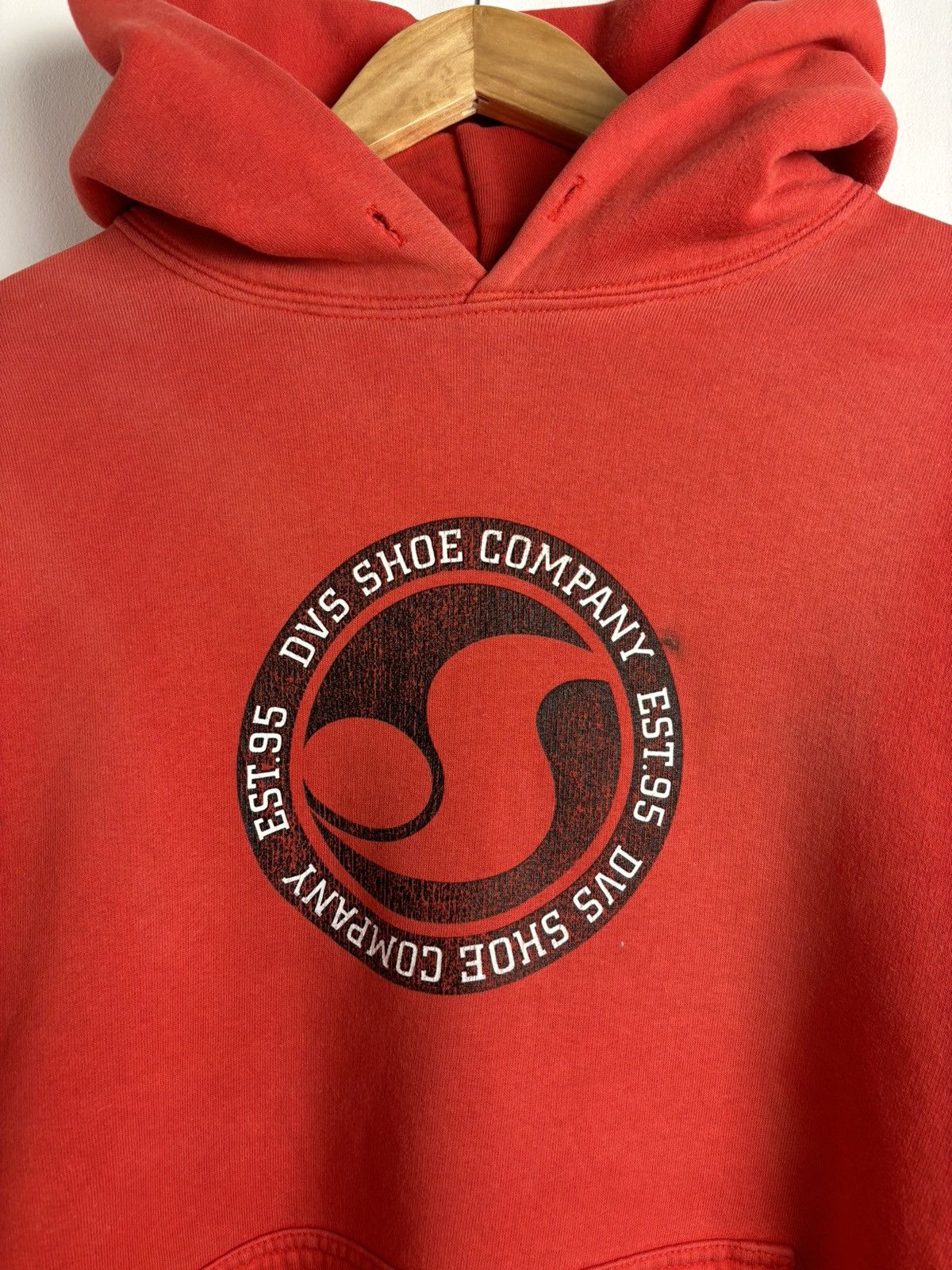 DVS Vintage 00s DVS Logo Hoodie Size US S / EU 44-46 / 1 - 3 Thumbnail