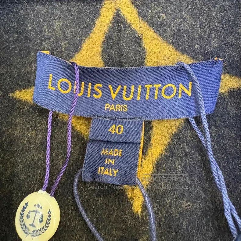 Louis Vuitton Louis Vuitton Cropped black wool coat with presbyopic lini Size S / US 4 / IT 40 - 6 Thumbnail