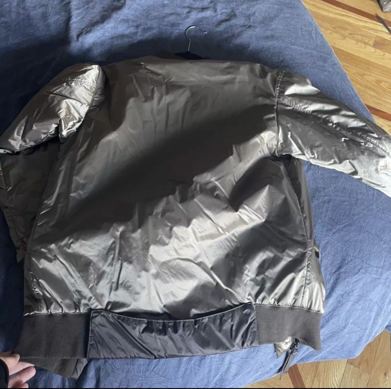Helmut Lang Helmut Lang Reversible Satin Bomber Sample Size US S / EU 44-46 / 1 - 4 Thumbnail