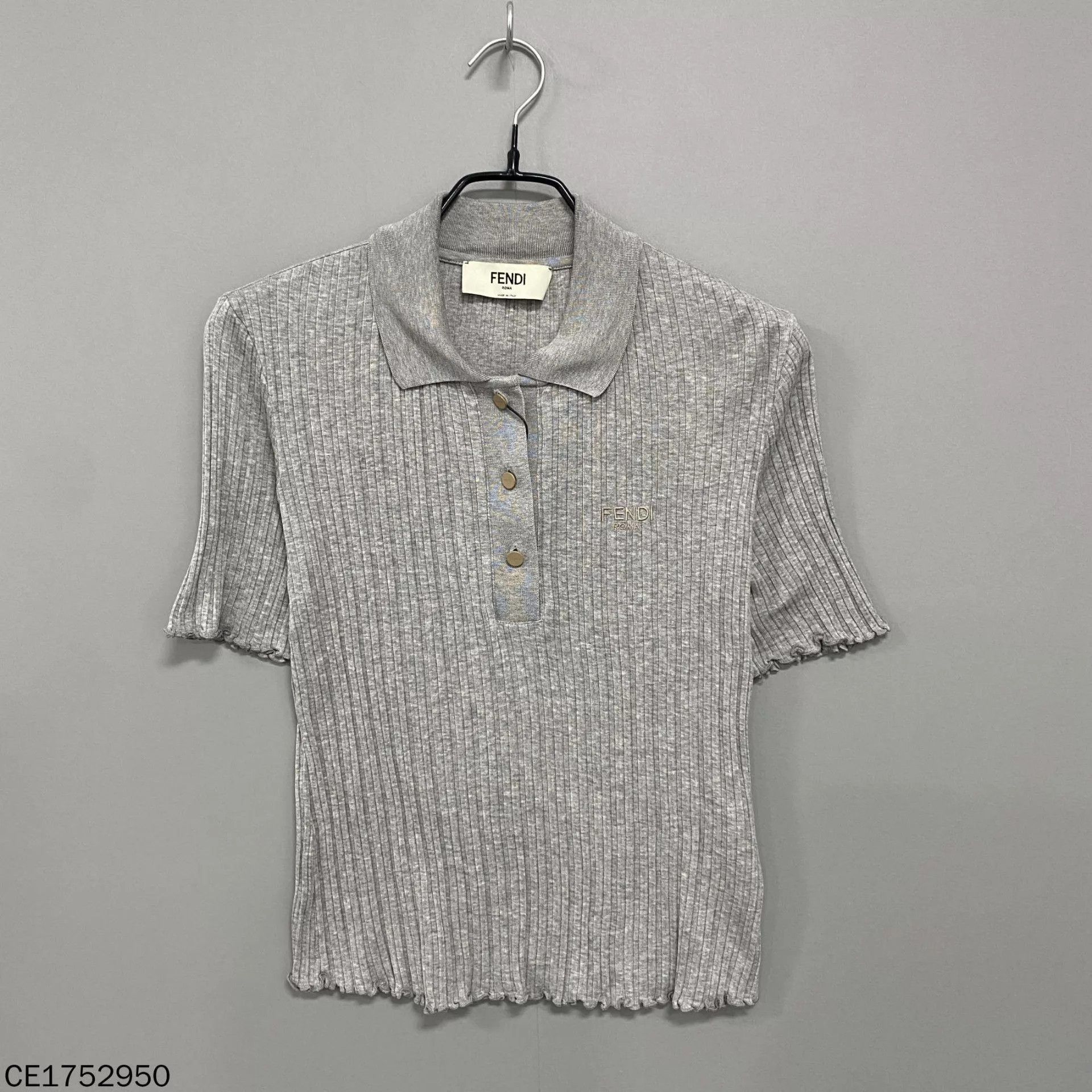 Fendi FENDI Gray Embroidered Logo Knit Tee S Size S / US 4 / IT 40 - 1 Thumbnail