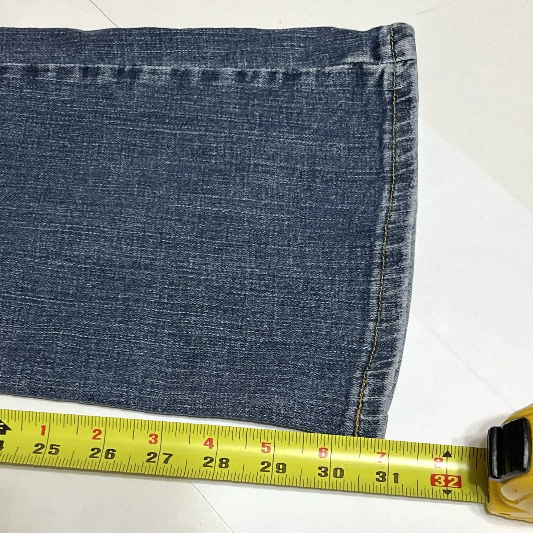 Levi's Levi's Jeans 518 Women Bootcut 34x31 Blue Denim Stretch Y2K Retro Vintage? Size 34" / US 12 / IT 48 - 6 Thumbnail