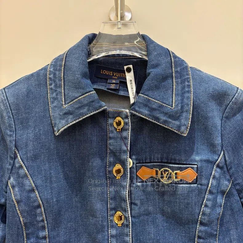 Louis Vuitton Louis Vuitton Washed blue metallic leather label denim jac Size XS / US 0-2 / IT 36-38 - 3 Thumbnail