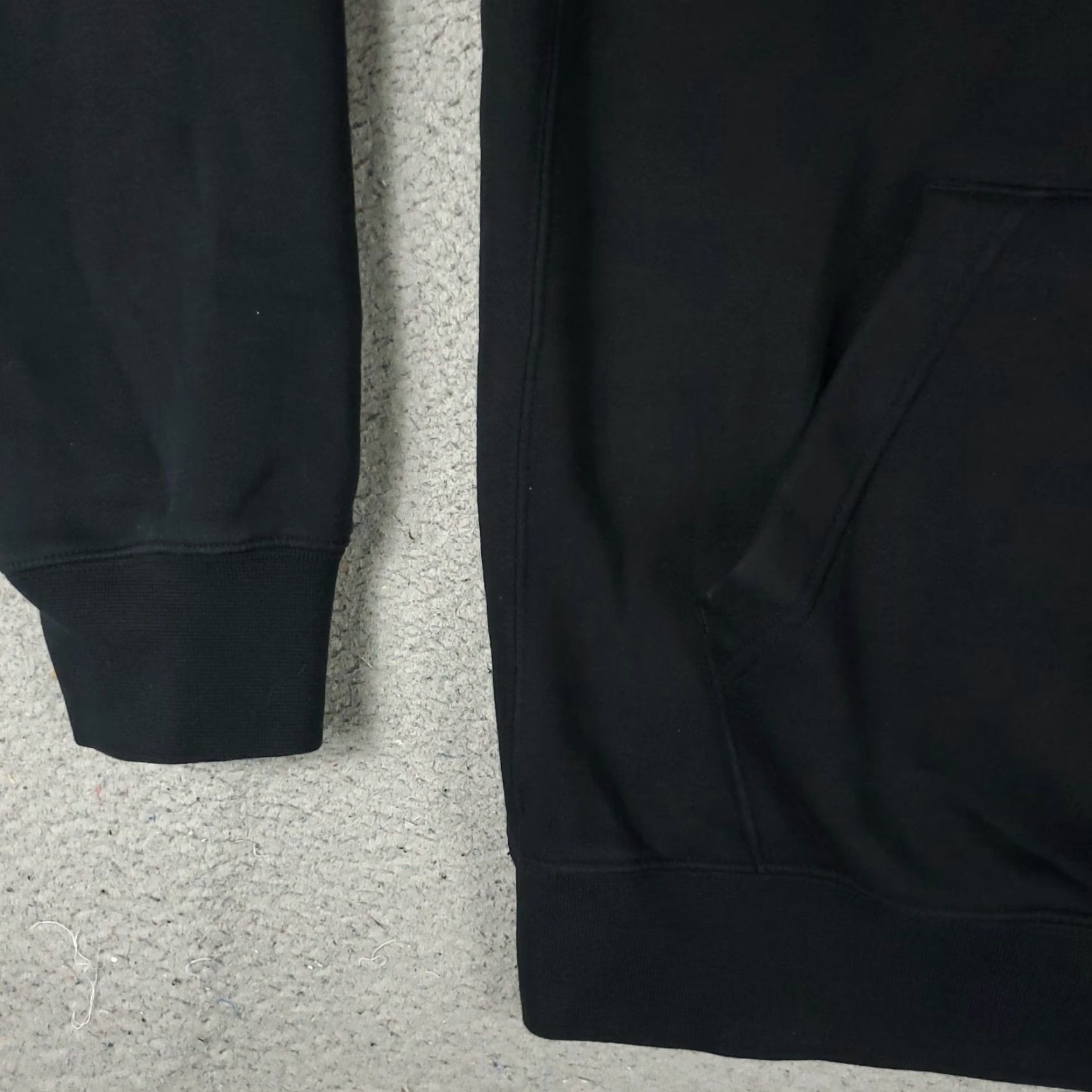 Nike Nike Hoodie Mens Large Black Swoosh Pullover Sweatshirt Sweatshirt Size US L / EU 52-54 / 3 - 4 Thumbnail