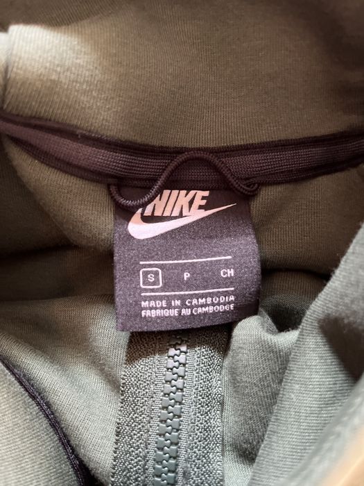 Nike Nike Tech Fleece green first gen | Grailed