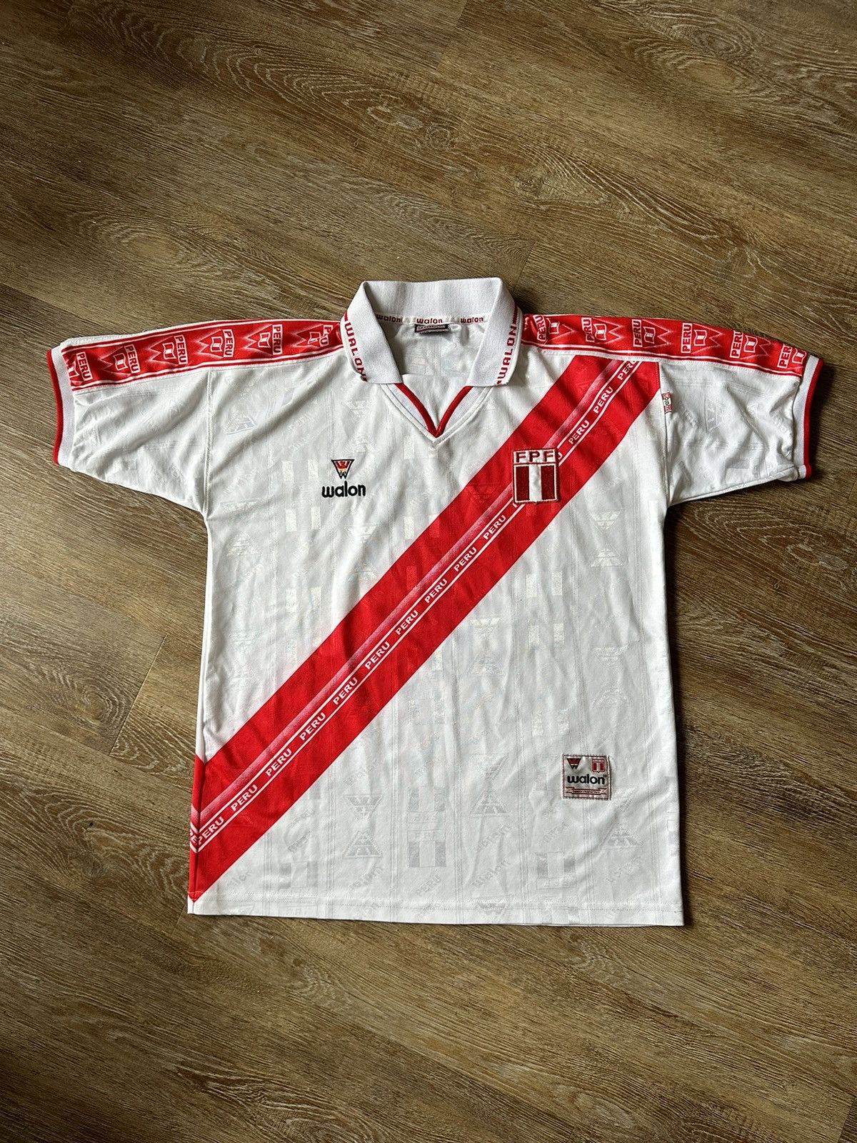 Vintage Vintage 1999/2000 Walon Peru National Team #7 Jersey Size US L / EU 52-54 / 3 - 1 Thumbnail