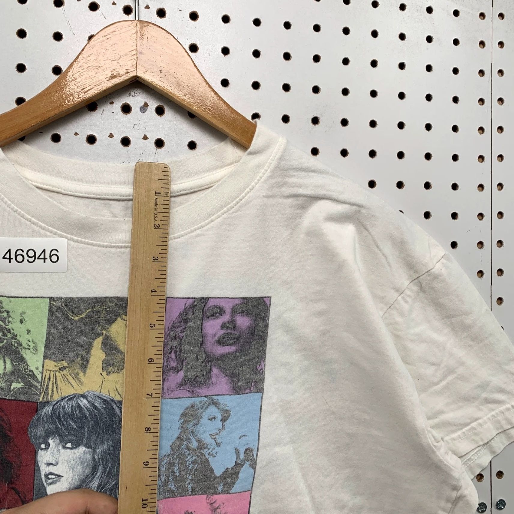 Vintage Taylor Swift Eras Tour T Shirt Mens Large White Official Concert Merchandise Size US L / EU 52-54 / 3 - 7 Thumbnail