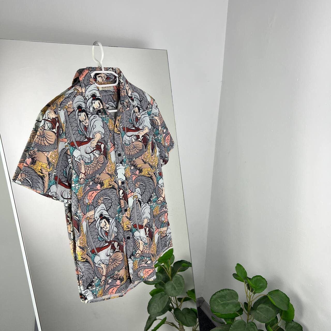 Japanese Brand Hawaii Short Sleeve Shirt Samurai Over Print Y2k Size US S / EU 44-46 / 1 - 1 Thumbnail