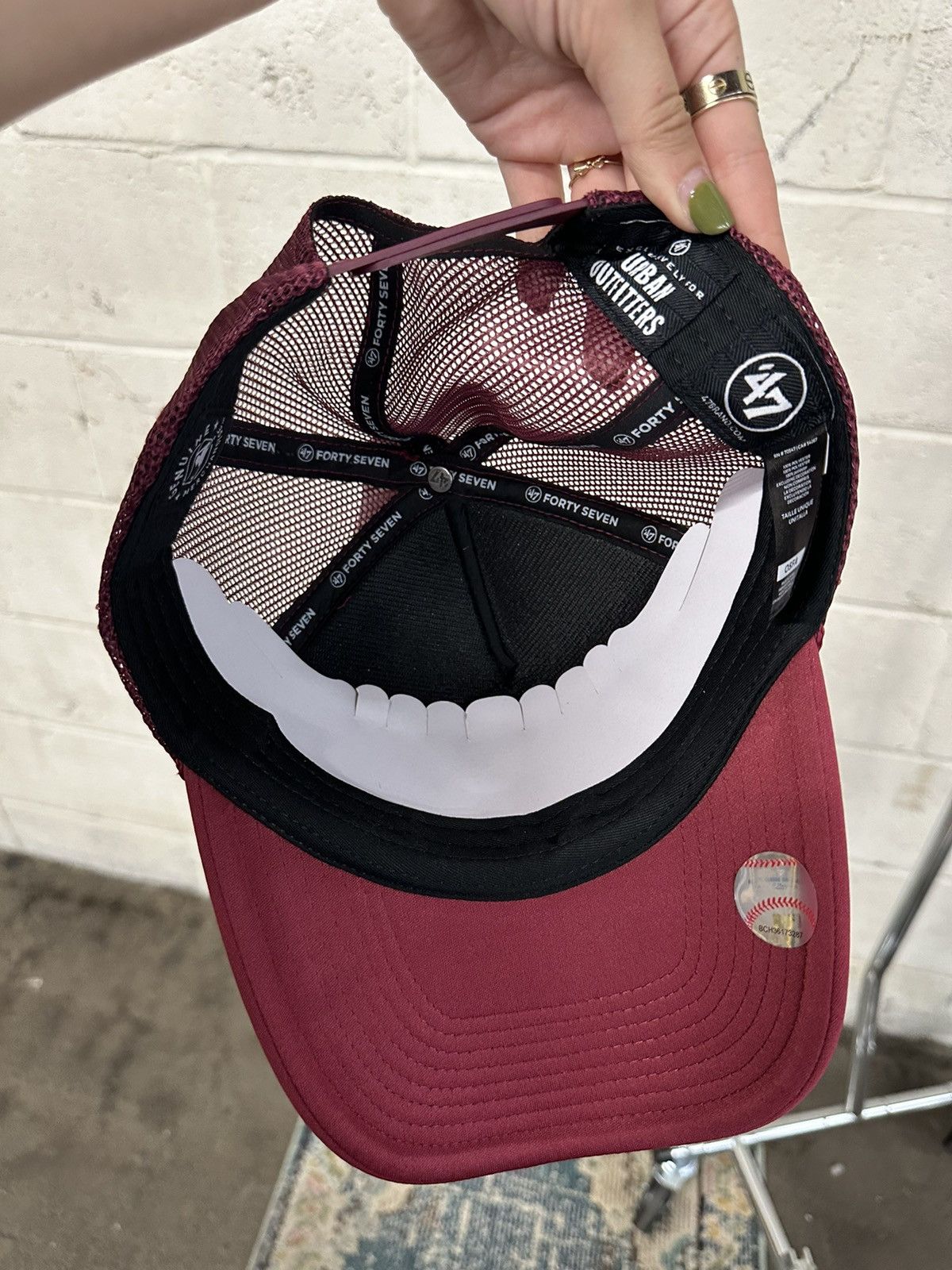 New York Yankees × Urban Outfitters × Vintage Urban outfitters Yankees trucker hat Size ONE SIZE - 6 Thumbnail