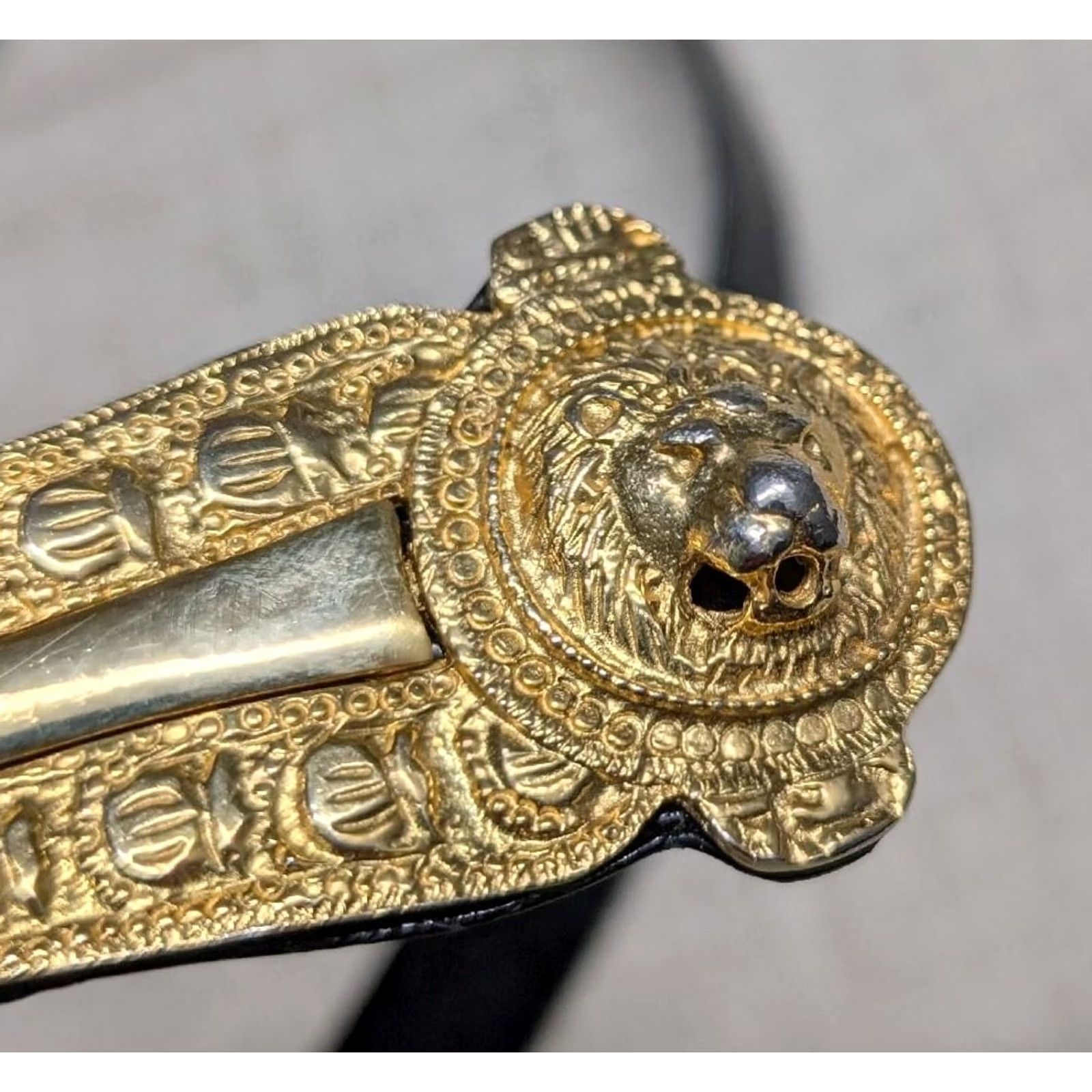Judith Leiber VINTAGE JUDITH LEIBER Belt snakeskin LION BUCKLE gold black adjustable 24-38" OS Women 1990's 1980's Glam Statement Size ONE SIZE - 6 Thumbnail