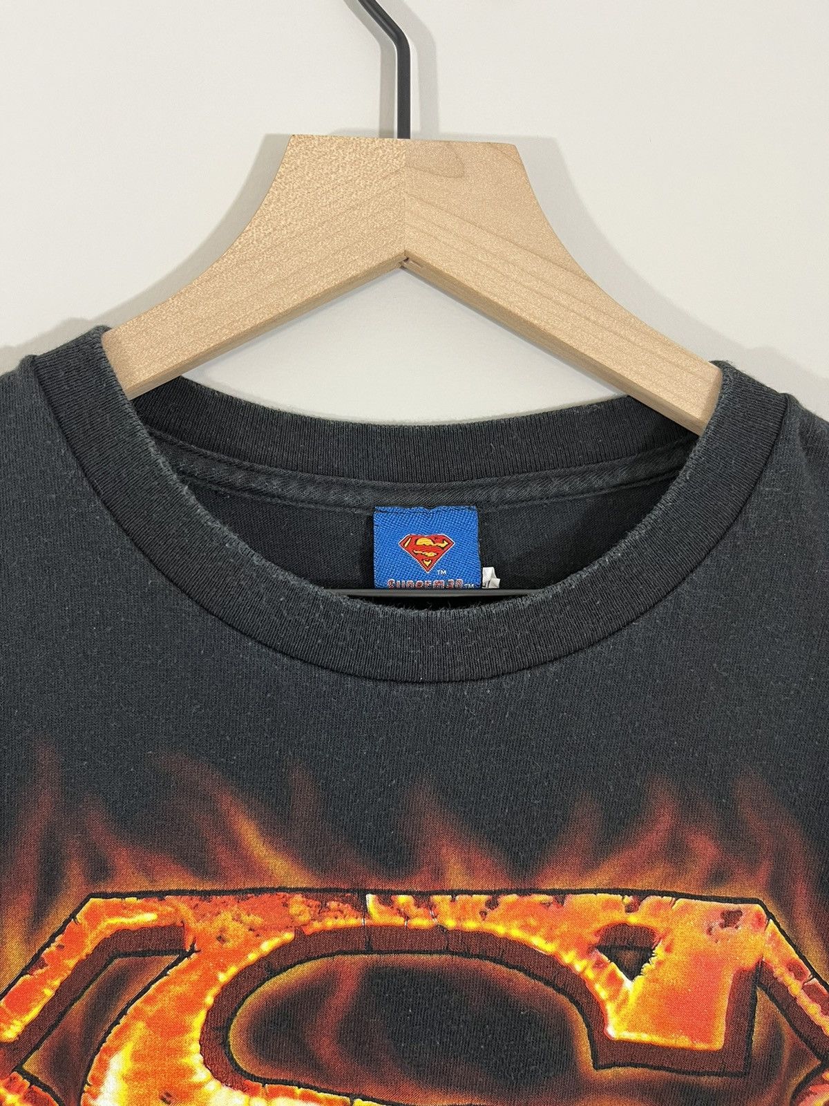 Vintage Faded Superman Flame Logo Y2K Comic Tee Size US M / EU 48-50 / 2 - 5 Thumbnail