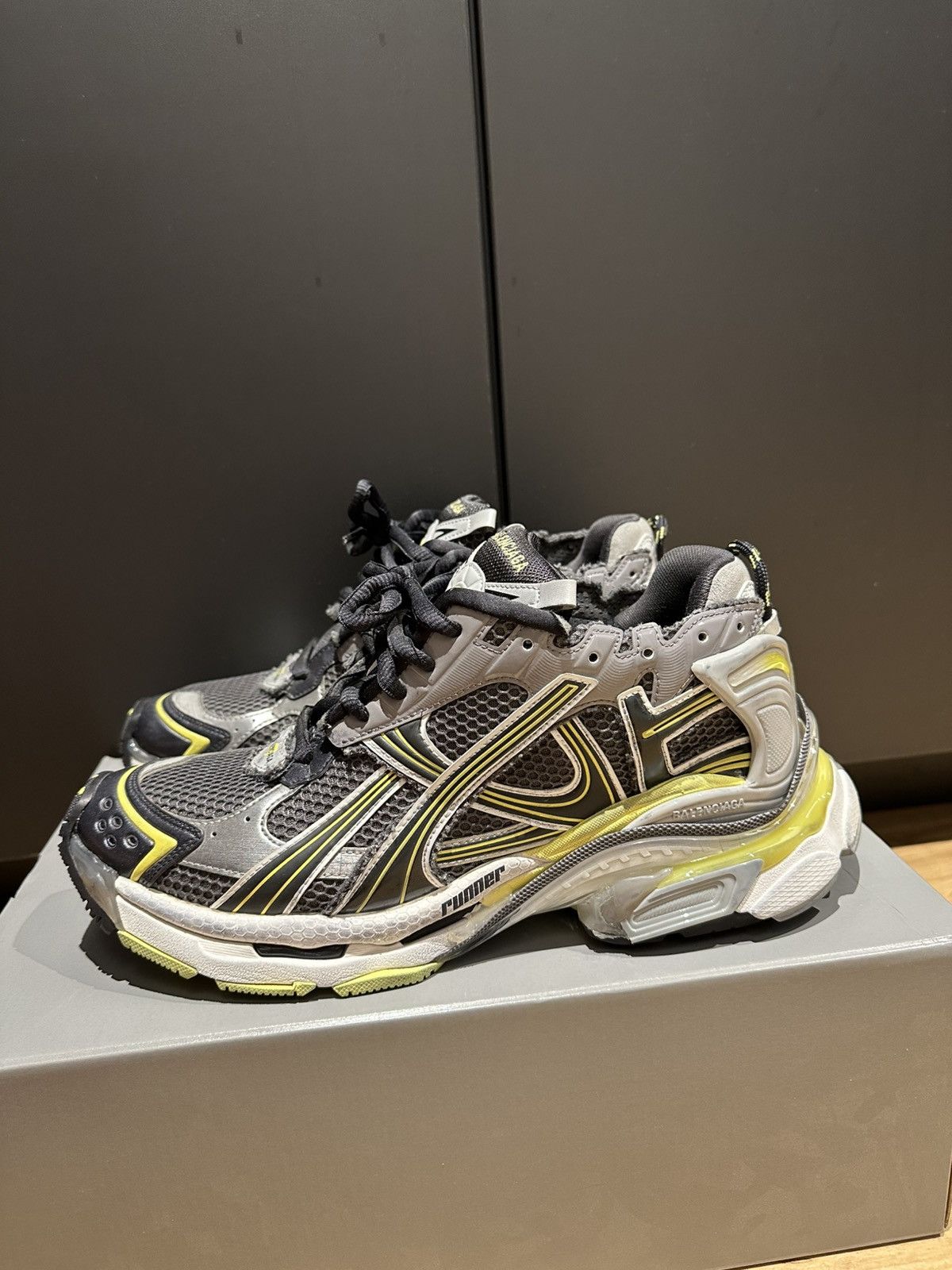 Balenciaga Balenciaga Runner size 45 Size US 12 / EU 45 - 3 Thumbnail