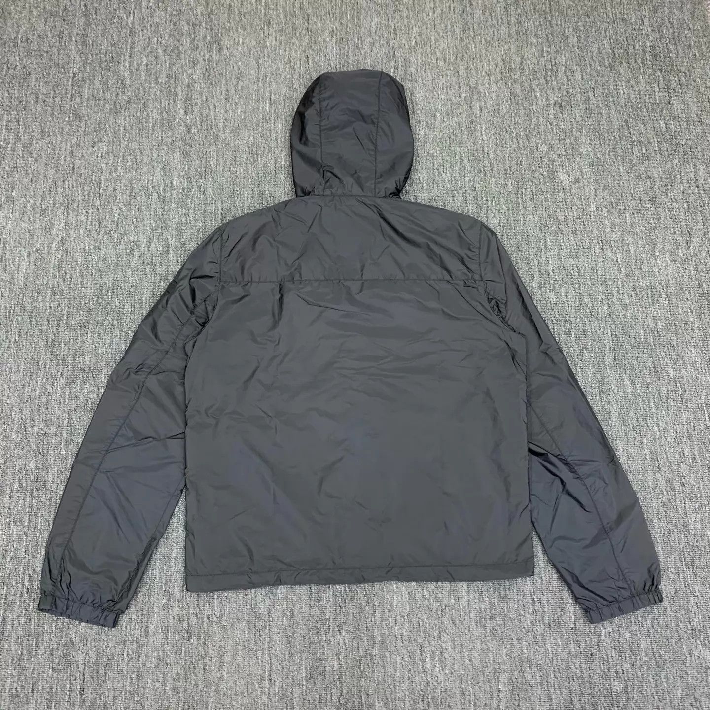 Prada Prada Black Triangle Logo Nylon Jacket 50 95 New Size US M / EU 48-50 / 2 - 2 Thumbnail
