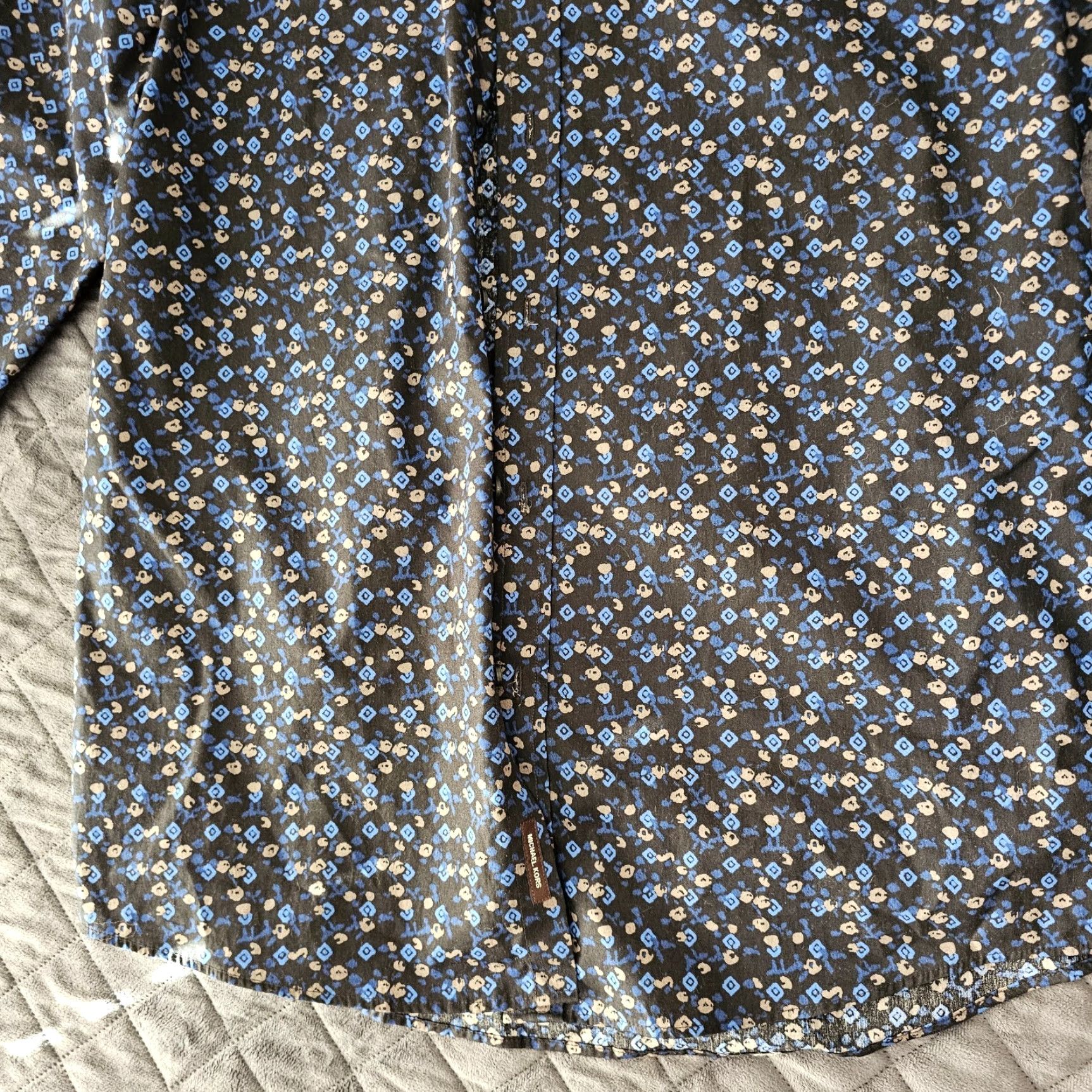 Michael Kors Michael Kors Button-Up Shirt Large Blue Midnight Long Sleeve Allover Print Floral Classic Button-Up Mens Regular Size L Color Black Size US L / EU 52-54 / 3 - 3 Thumbnail