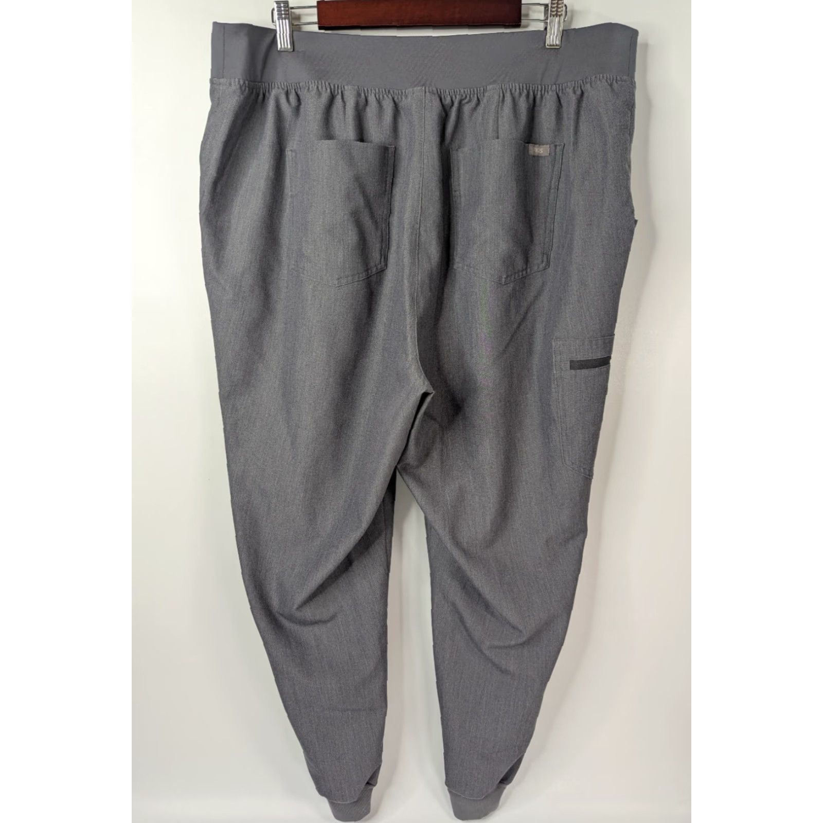 Vintage FIGS Jogger Pant Scrub Bottom 3XL Tall Grey Drawstring Waist Women Medical Polyester Blend Solid 1SW200002 Size US 39 - 3 Thumbnail