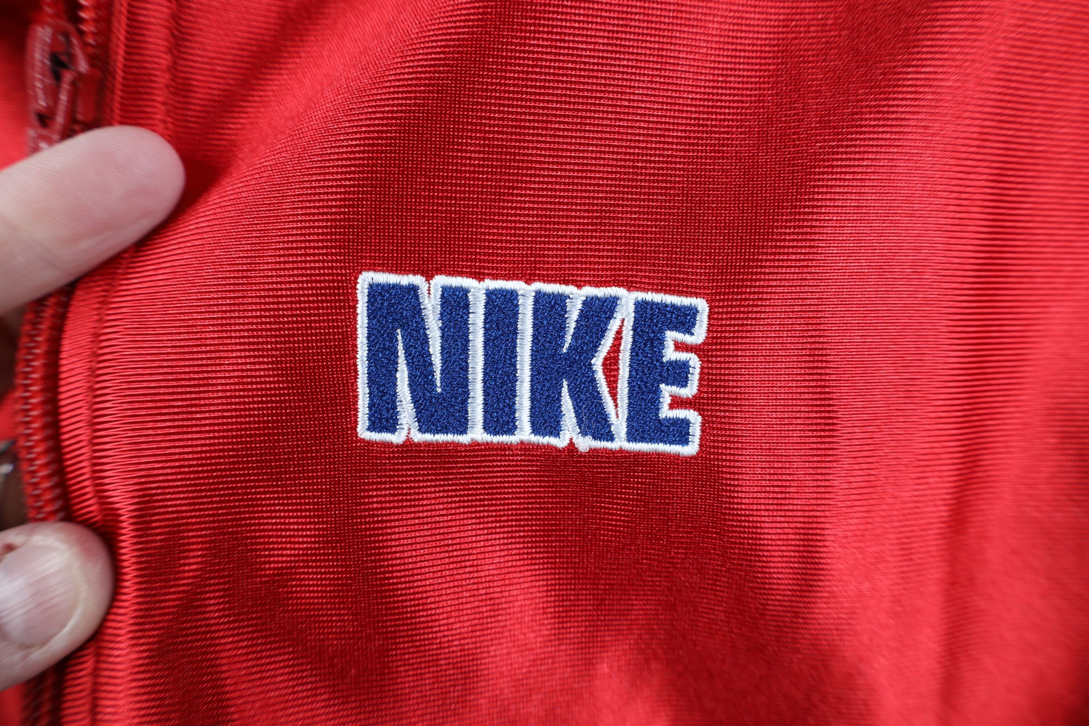 Nike Vintage 90s Nike Silky Dazzle Full Zip Basketball Jacket Size US S / EU 44-46 / 1 - 4 Thumbnail