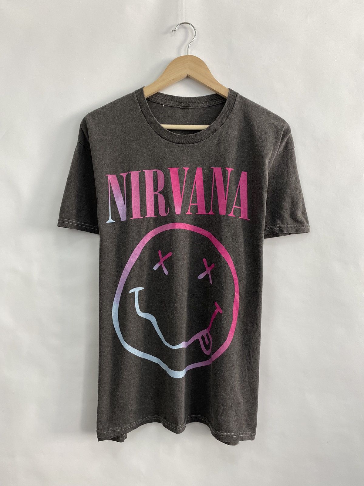 Nirvana 🇺🇸 Vintage Y2K Nirvana Kurt Cobain T-Shirt Rare Retro Size US M / EU 48-50 / 2 - 2 Thumbnail