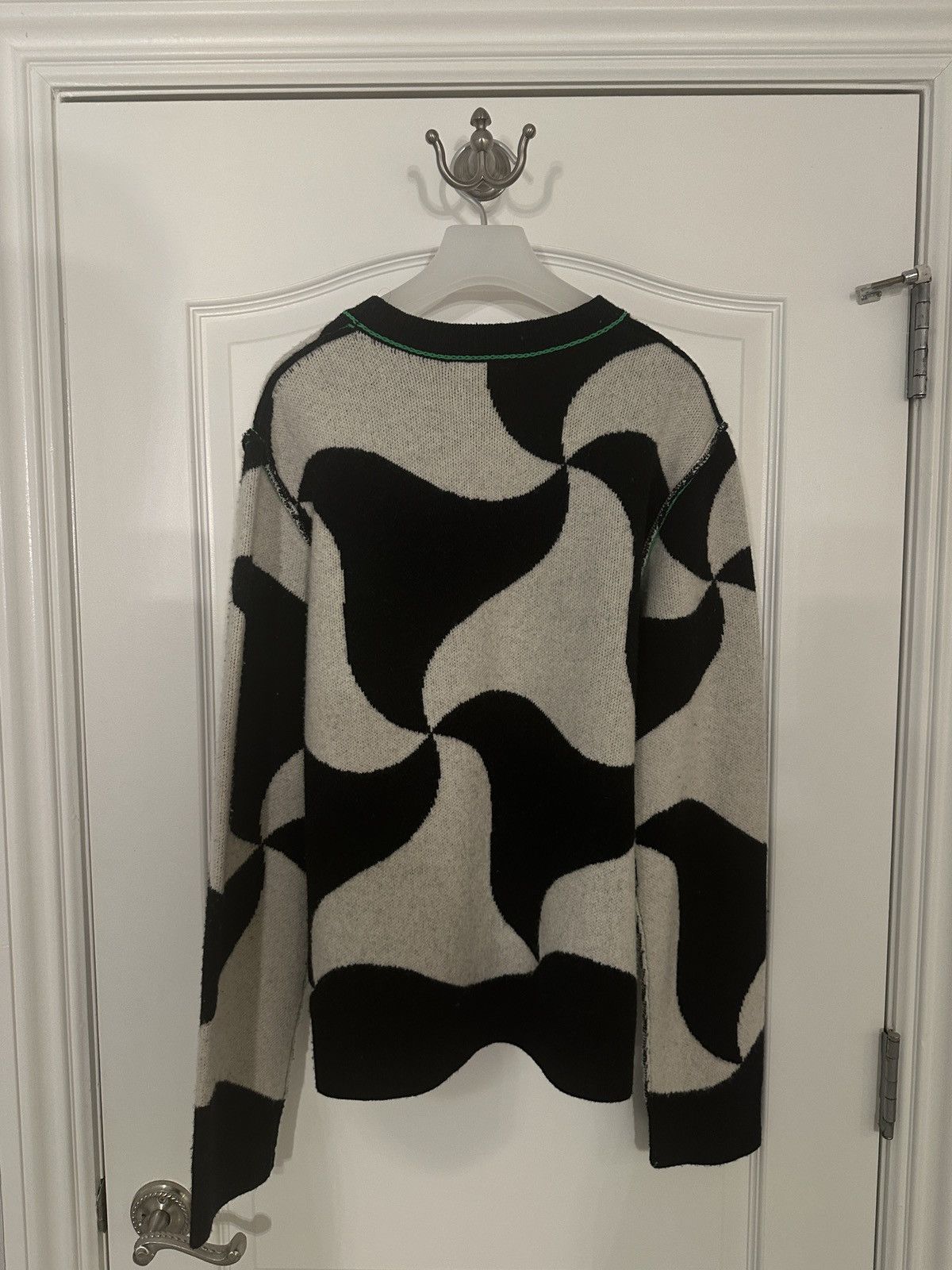 Bottega Veneta Black white crewneck sweater contrast stitch Size US L / EU 52-54 / 3 - 6 Thumbnail
