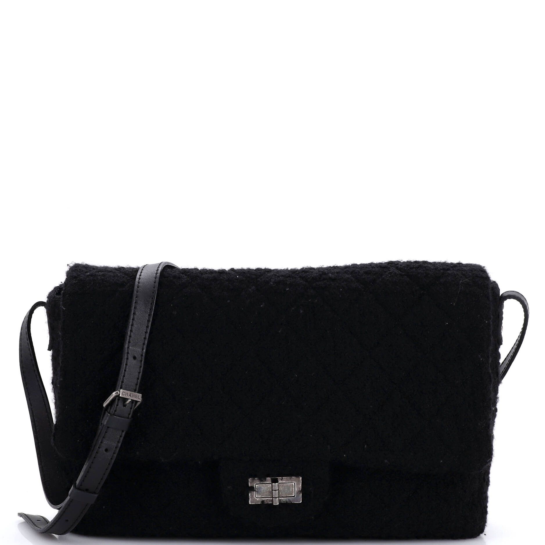 Chanel Easy Reissue Messenger Flap Bag Size ONE SIZE - 1 Thumbnail