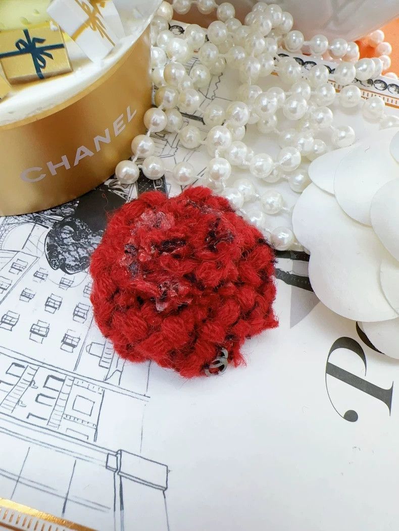 Chanel Chanel Red Mini Camellia Brooch Size ONE SIZE - 4 Thumbnail