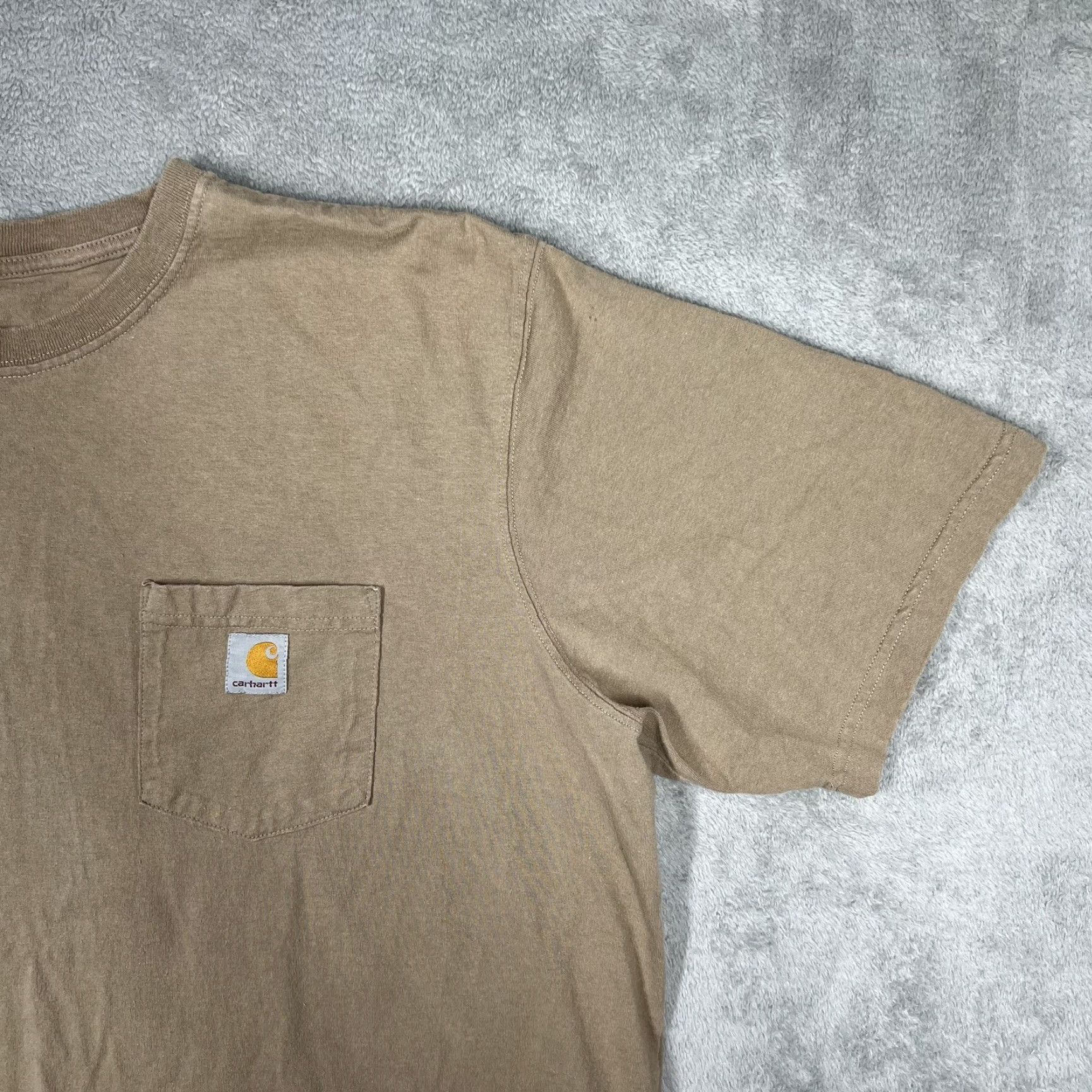 Carhartt Carhartt Mens 2XL Pocket T-Shirt Original Fit Light Brown HughesNet Sleeve Print Shirt Crew Neck Short Sleeve Logo Brown Mens Size US XXL / EU 58 / 5 - 2 Thumbnail