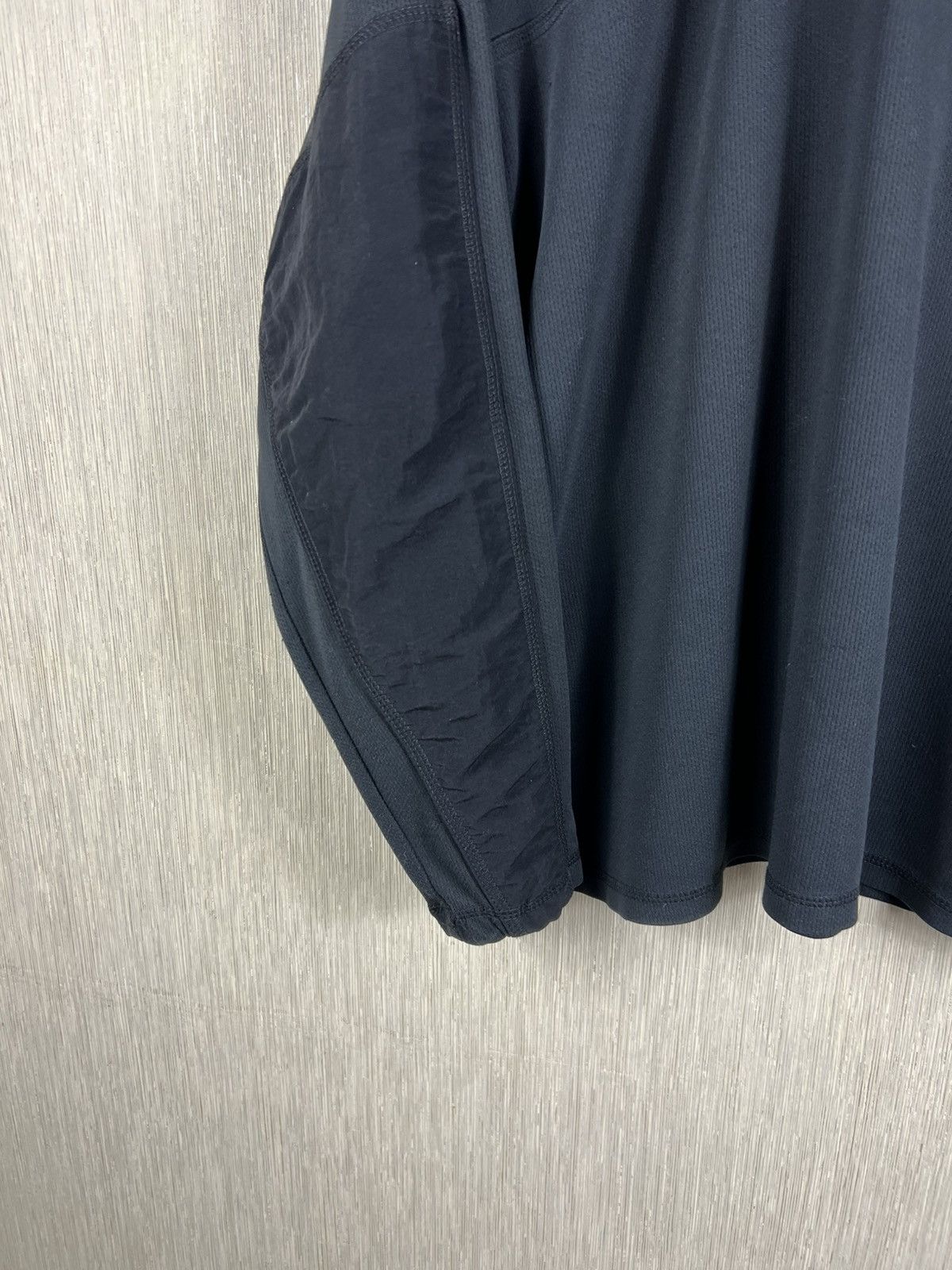 Oakley Vintage Oakley half zip fleece sweatshirt gorpcore technical Size US L / EU 52-54 / 3 - 6 Thumbnail