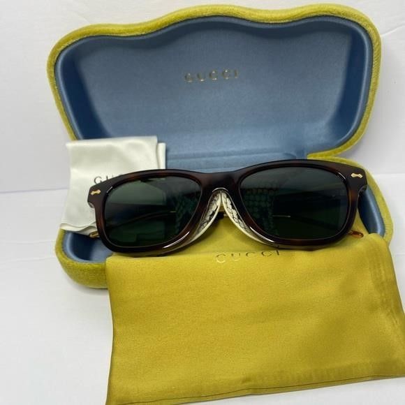 Gucci New Auth - GG0671S Sunglasses by Gucci™. Shape: Rectangle, Size ONE SIZE - 2 Thumbnail
