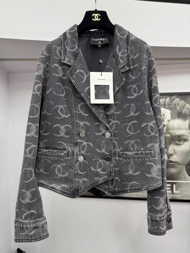 Chanel Chanel Black full logo denim jacket Size XS / US 0-2 / IT 36-38 - 1 Thumbnail