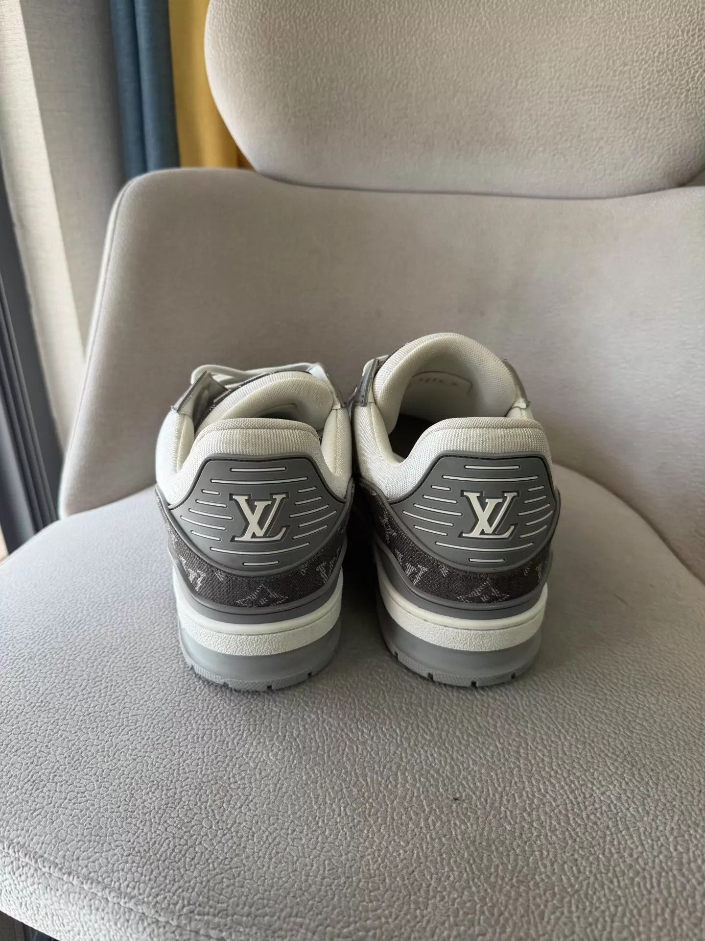 Louis Vuitton Louis Vuitton Gray/White Denim Trainer 98 New 43 Size US 10 / EU 43 - 3 Thumbnail