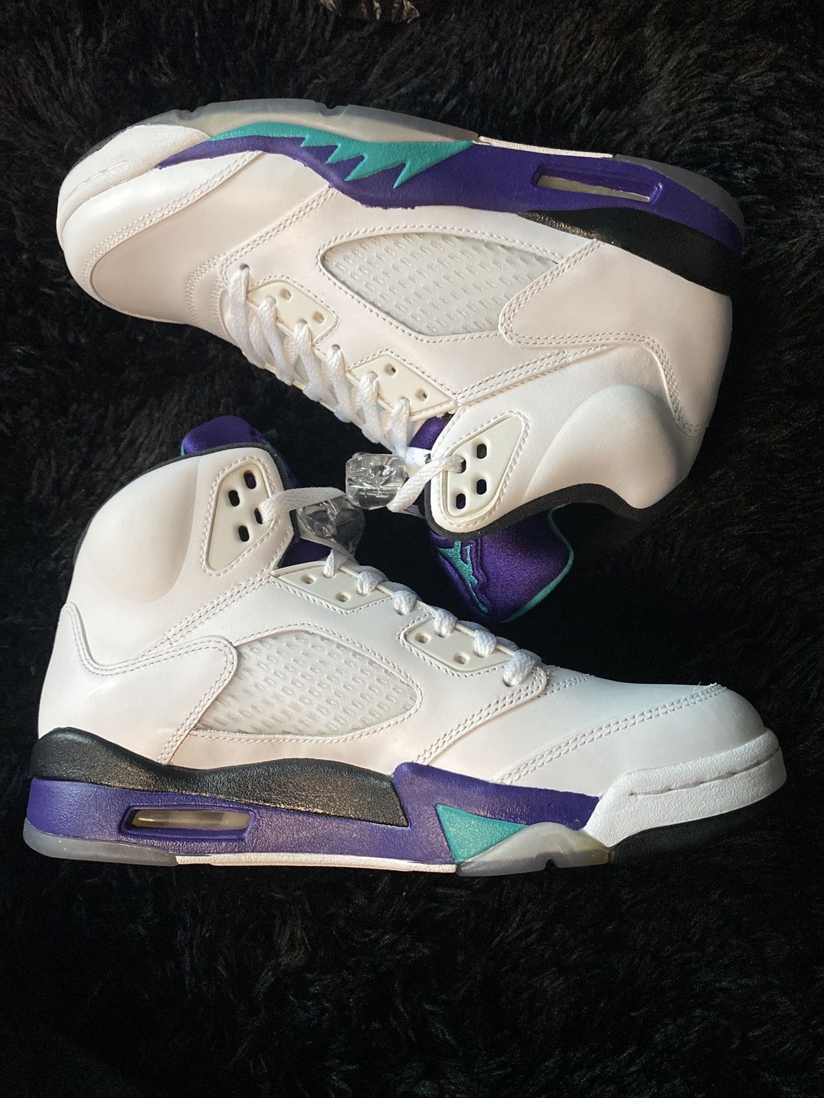Jordan Brand Jordan 5 Retro Grape Size US 8 / EU 41 - 2 Thumbnail