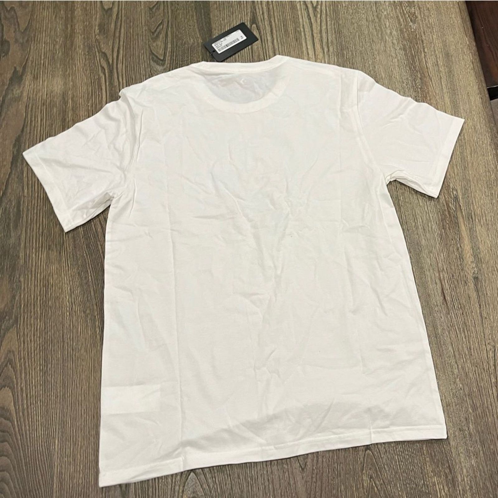 Converse NWT Converse Mother Nature Graphic T-Shirt Short Sleeve Sz M Size US M / EU 48-50 / 2 - 3 Thumbnail