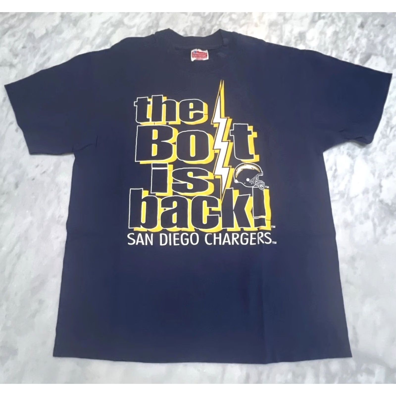 Hanes VINTAGE San Diego Chargers Shirt L Men Blue The Bolt Is Back Hanes Single Stitch USA 1990s Graphic Tee Size US L / EU 52-54 / 3 - 4 Thumbnail