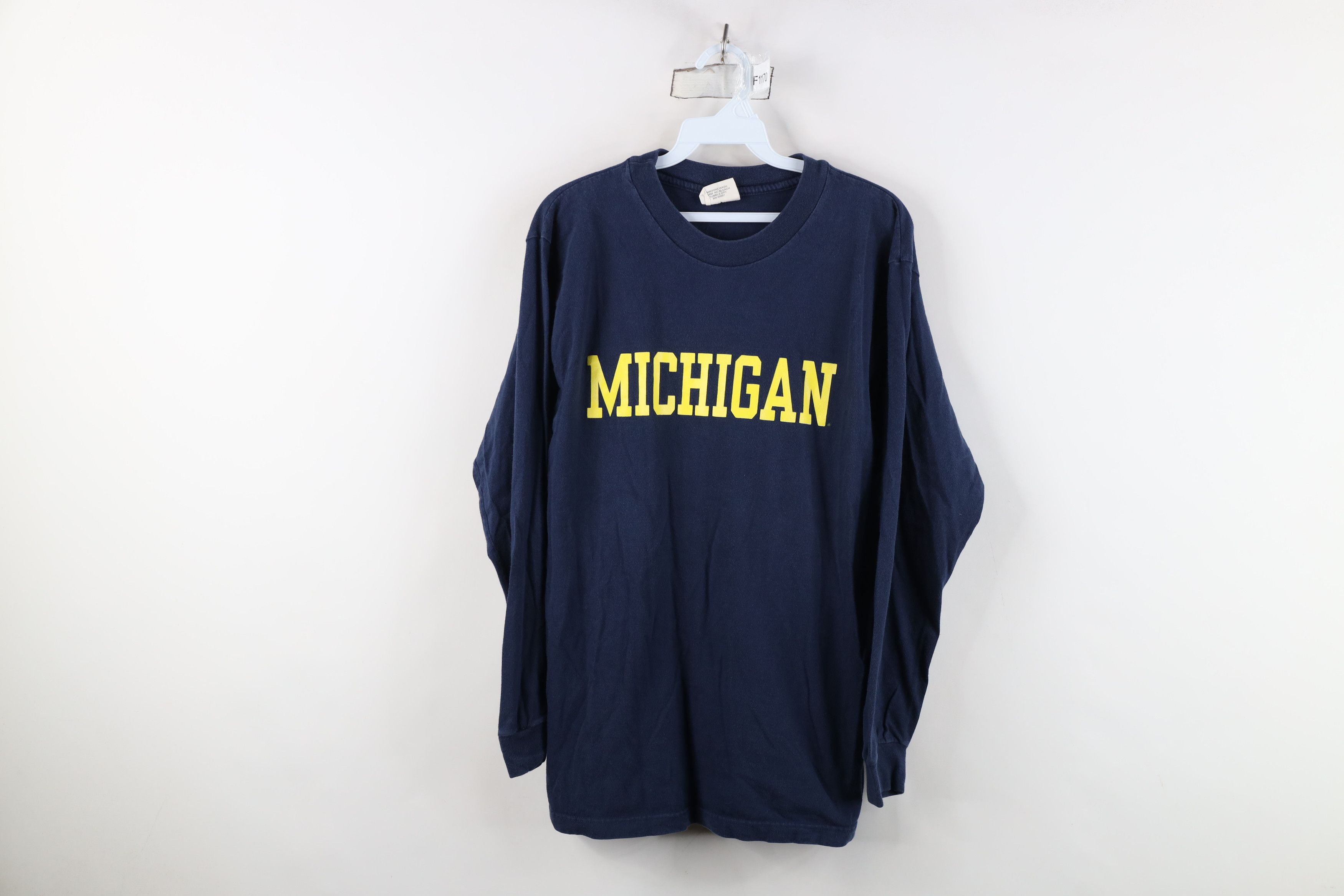 Vintage Vintage 90s University of Michigan Long Sleeve T-Shirt USA Size US L / EU 52-54 / 3 - 1 Thumbnail