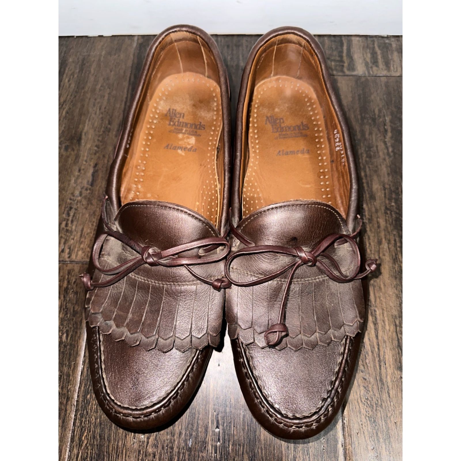 Allen Edmonds Allen Edmonds Alameda Brown Calf Leather Kiltie Tie Loafers Men’s 10 D Brown Leather Dress Shoe Men’s 10 D Size US 10 / EU 43 - 5 Thumbnail