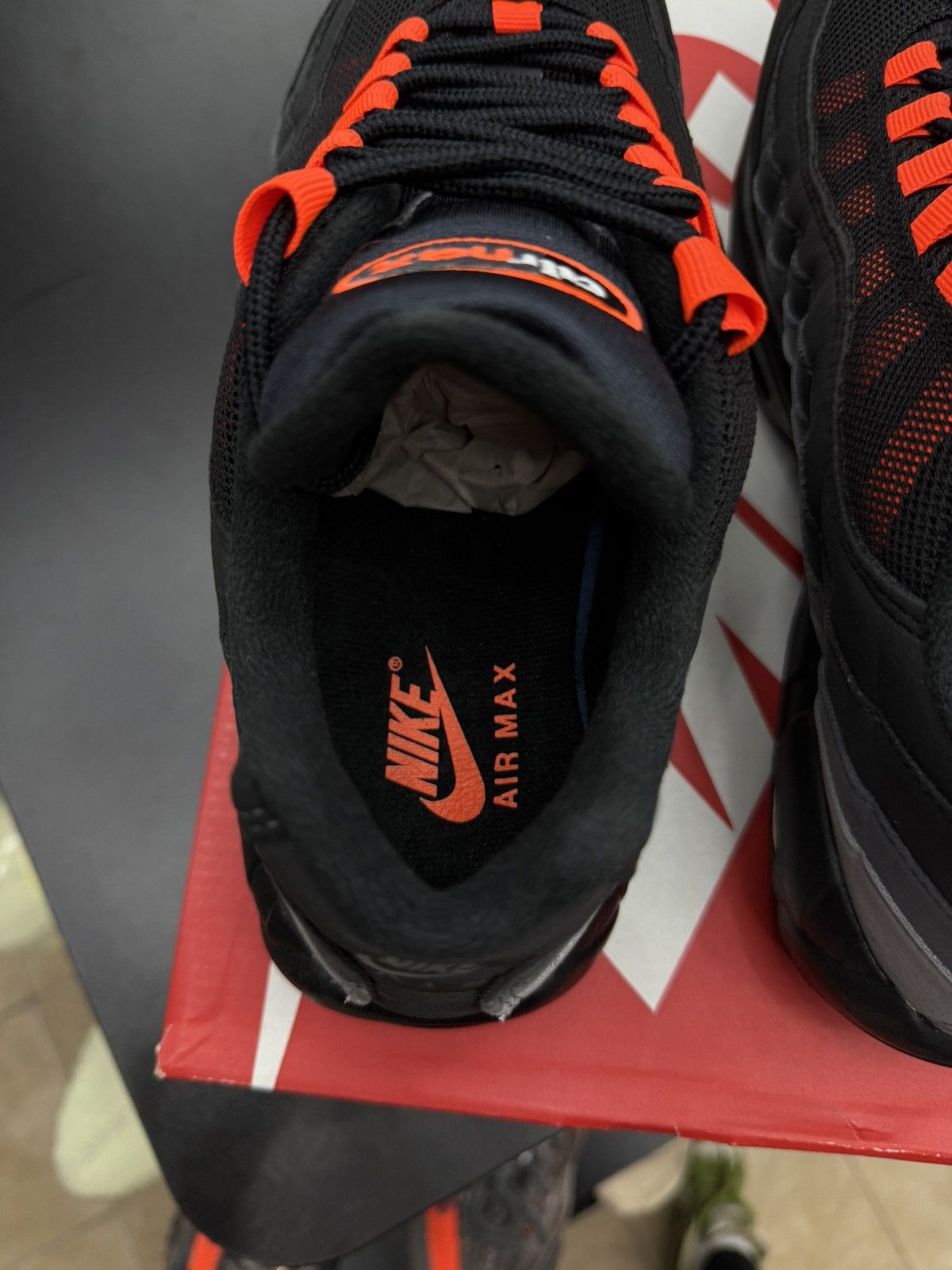 Nike Nike Air Max Black Hyper Crimson Size 10 NEW Size US 10 / EU 43 - 11 Thumbnail