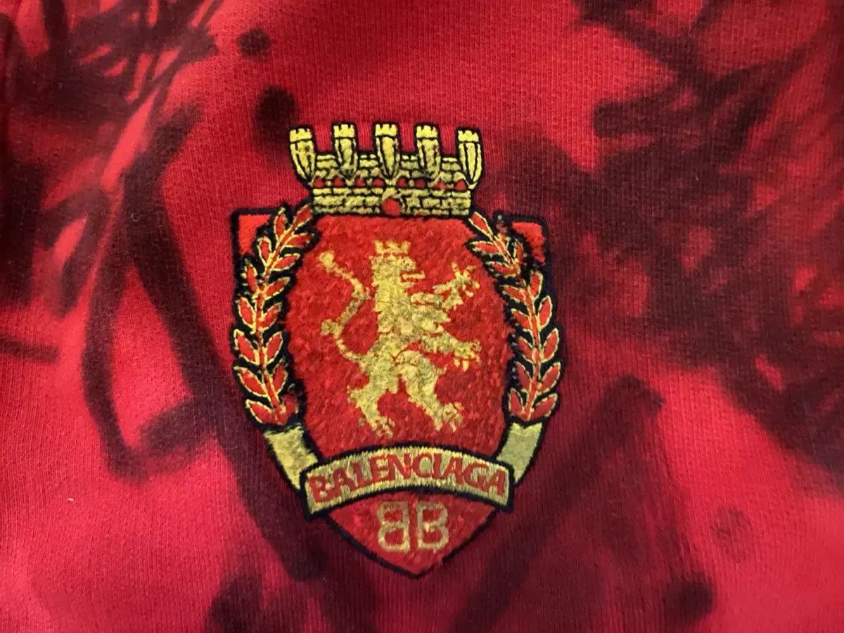 Balenciaga Balenciaga Red Skater Hoodie Size US L / EU 52-54 / 3 - 9 Thumbnail
