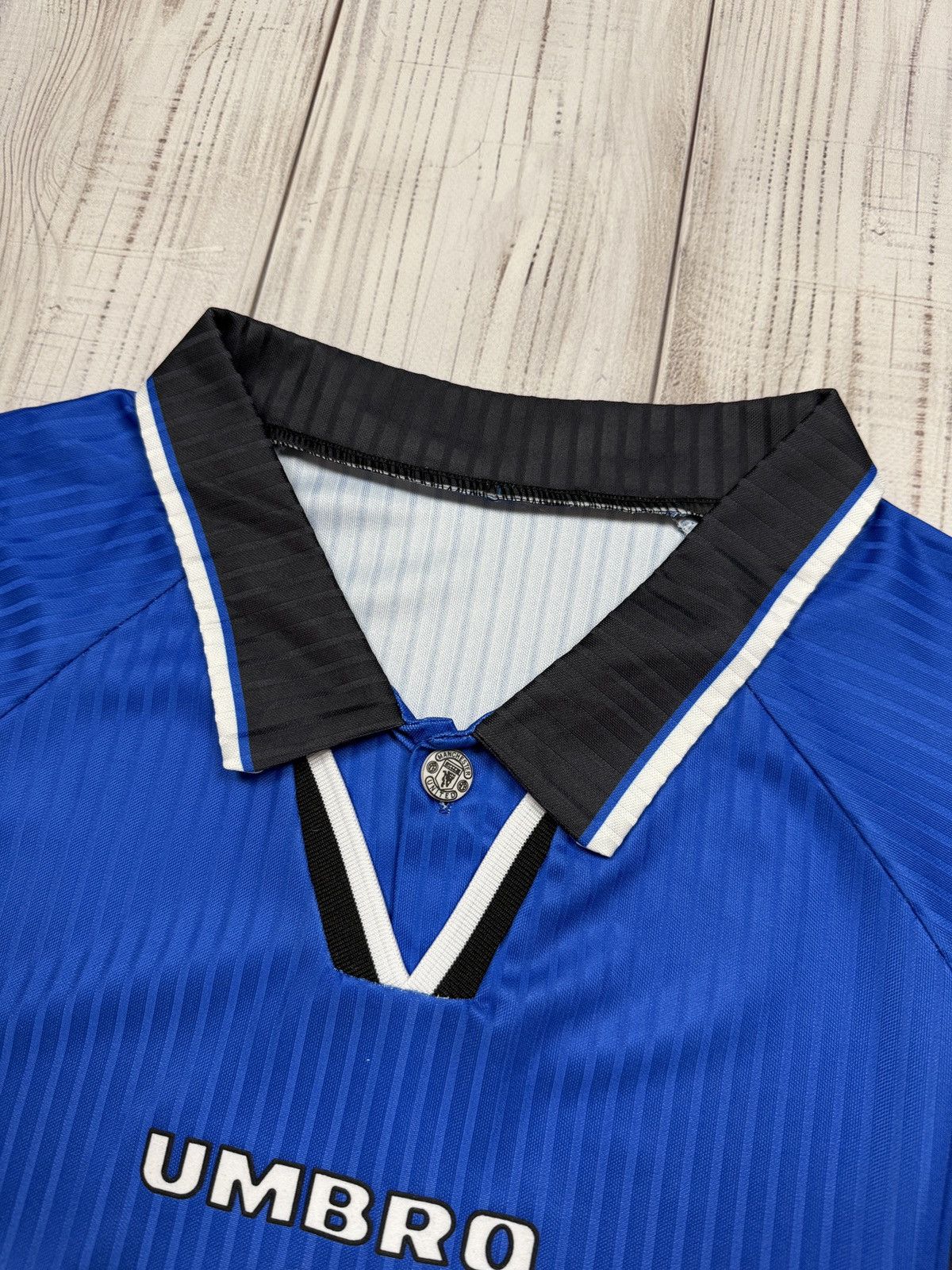 Umbro Jersey Manchester United Umbro Sharp tee Size US M / EU 48-50 / 2 - 4 Thumbnail