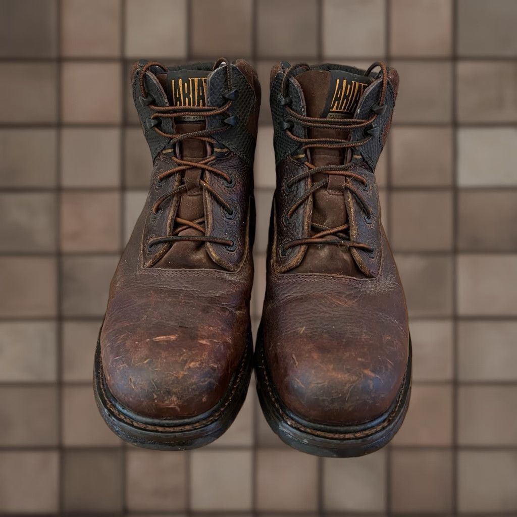 VINTAGE Ariat Men's Work Boots Size 12 EE Waterproof Leather Round