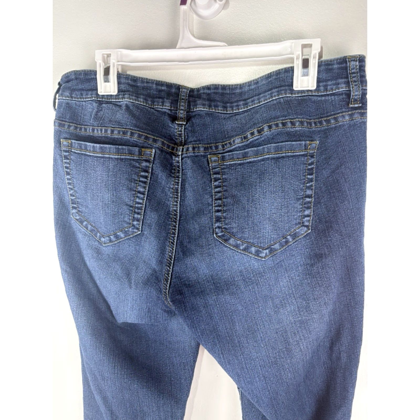 Torrid Torrid Med Wash W-Whiskers Low Rise Skinny Jeans Womens Size 14S Size 36" / US 14 / IT 50 - 6 Thumbnail