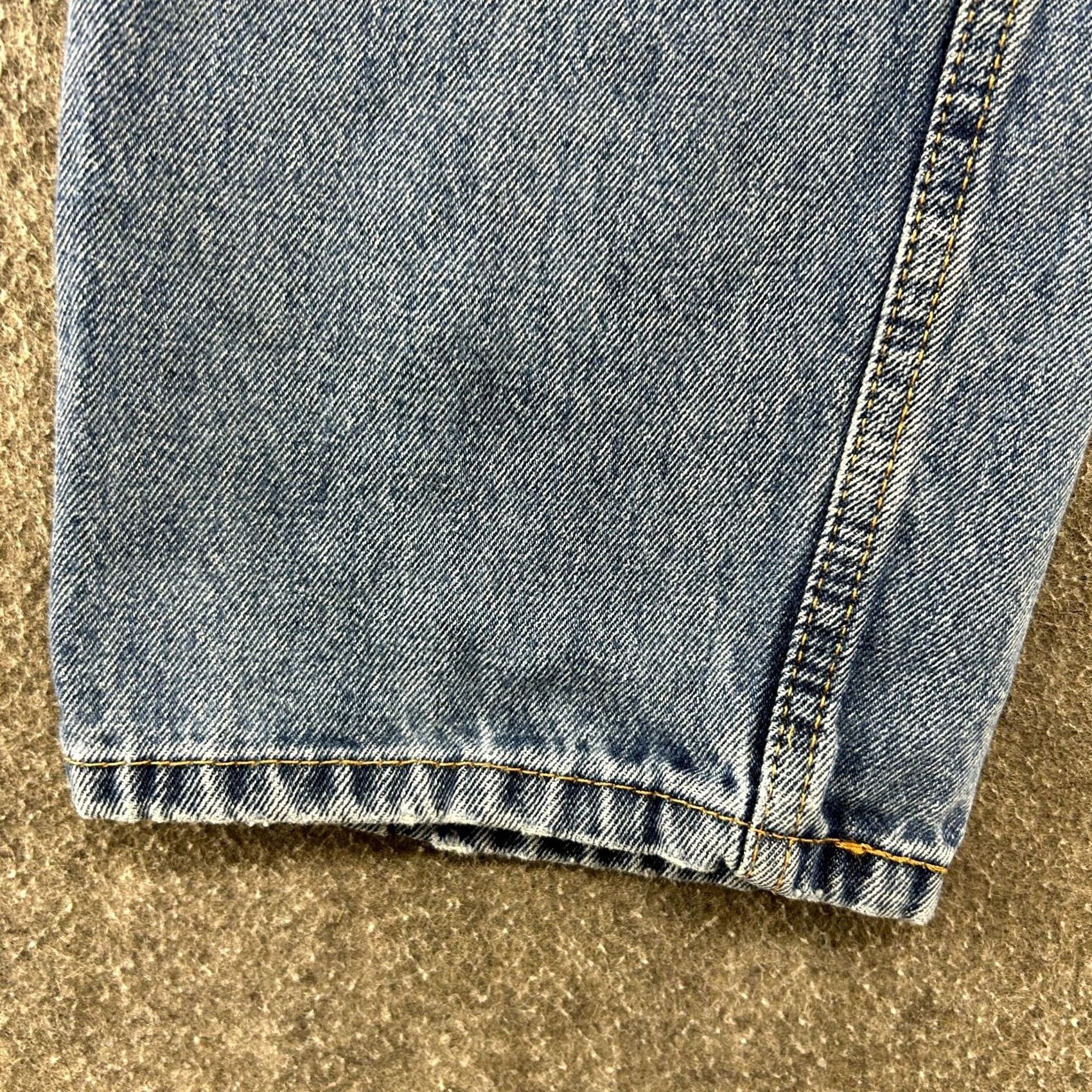 Levi's Levi's 505 Jeans Regular Fit Straight Blue Medium Wash Distressed 34x32 Mens Denim Cotton 100% Machine Washable Belt Loops 5-Pocket Size US 34 / EU 50 - 4 Thumbnail