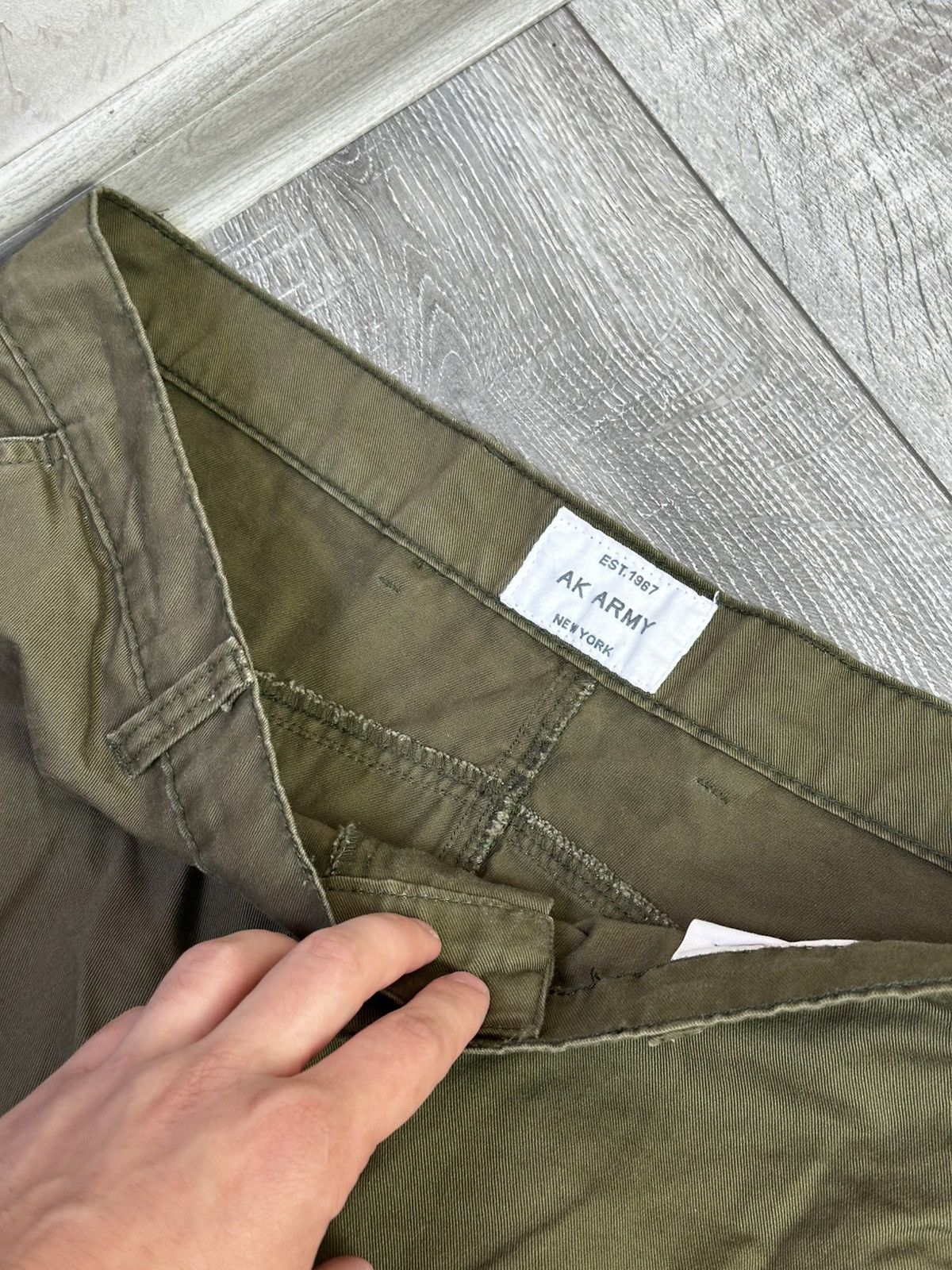 Japanese Brand Crazy 90s Grunge Military Olive Multi-Pocket Pants Size US 36 / EU 52 - 5 Thumbnail