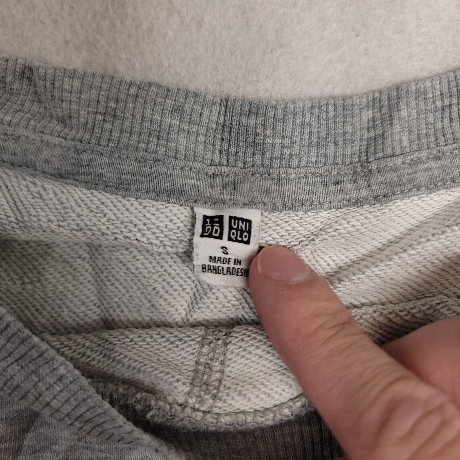 Uniqlo Uniqlo Casual Pullover Long Sweatshirt Womens Size S Gray Size S / US 4 / IT 40 - 3 Thumbnail