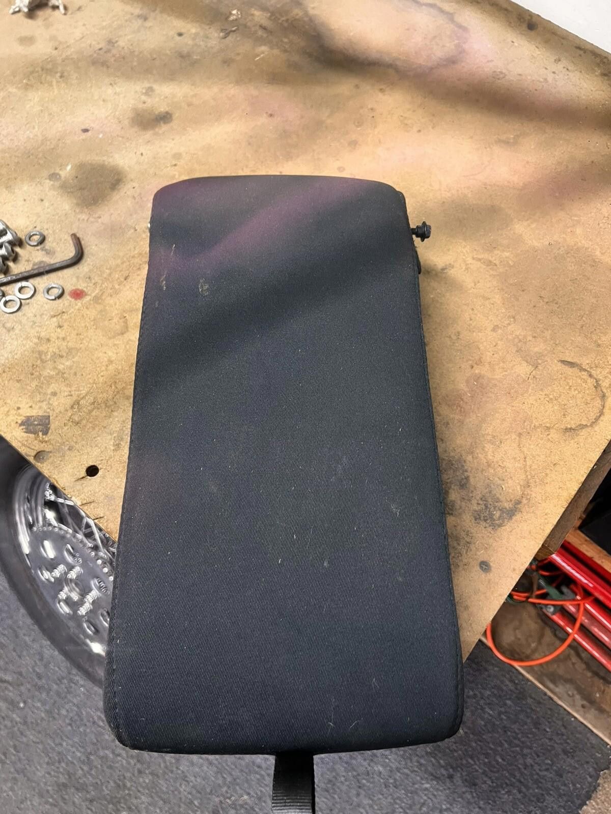 Ford 2016 FORD FUSION Hybrid REAR SEAT Armrest read Description Size ONE SIZE - 3 Thumbnail