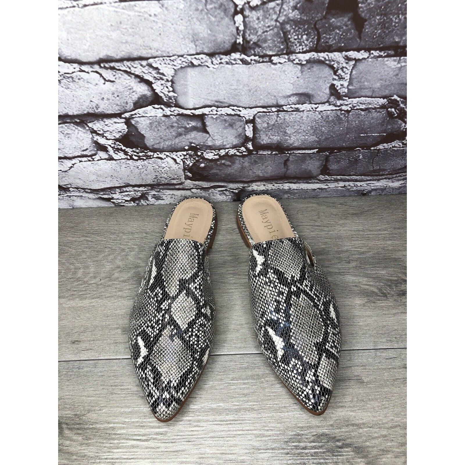 Other Maypie Ivory Black Snake Skin Print Pointed Toe Flats Mules Size US 7 / IT 37 - 16 Thumbnail
