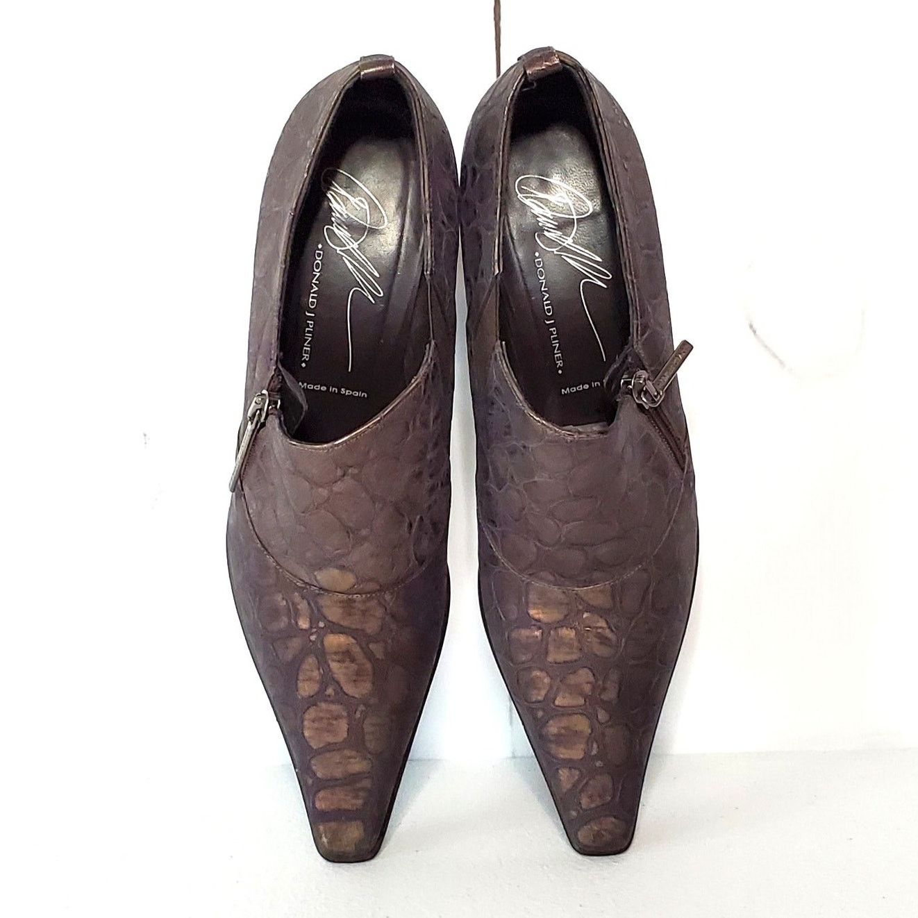 Donald Pliner Donald J Pliner Lexi Crocodile Embossed Leather Zip Booties Size US 7.5 / IT 37.5 - 4 Thumbnail
