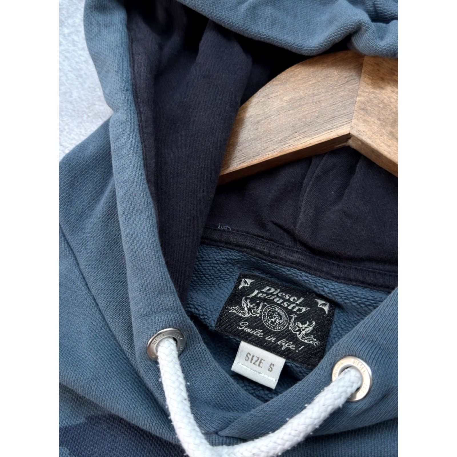 Diesel VINTAGE Diesel Hoodie Men S Blue Big Logo 90s Y2K Streetwear Pullover Size US S / EU 44-46 / 1 - 5 Thumbnail