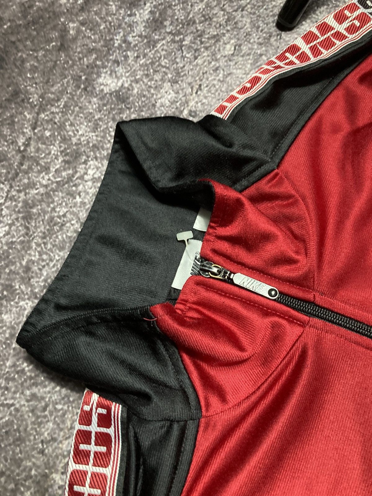 Nike Vintage Nike Track Jacket Swoosh Logo Tape Sleeve 90s Size US XL / EU 56 / 4 - 5 Thumbnail