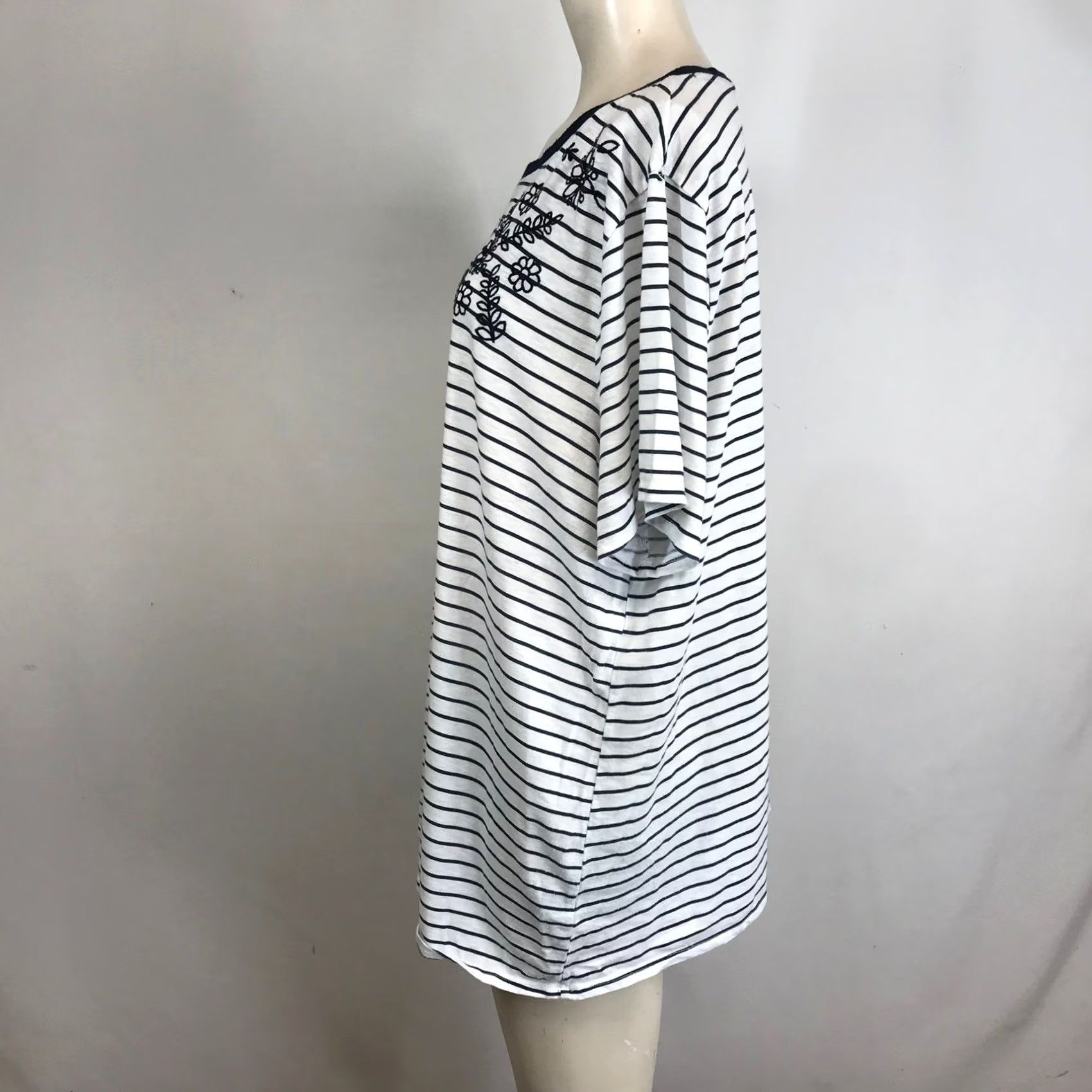 Vintage Lane Bryant Plus Size Tunic Top - Navy White Stripes Floral Embroidery - Womens Shirt Size 3XL / US 20-22 - 6 Thumbnail
