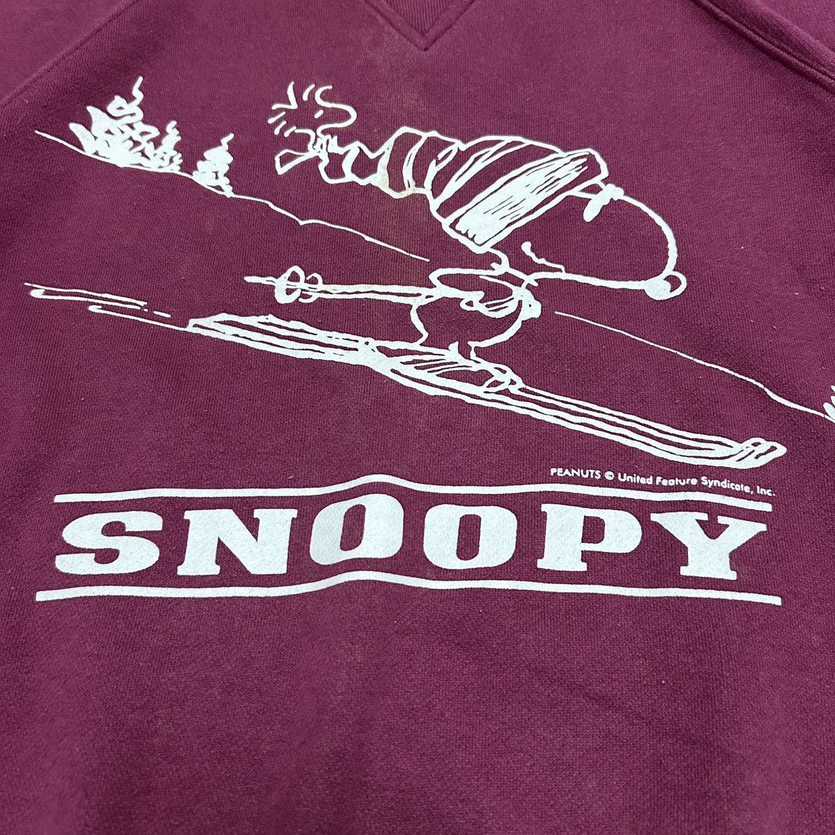 Vintage Vintage 90's Peanuts Skiing Snoopy Crewneck Sweatshirt Size US L / EU 52-54 / 3 - 15 Thumbnail