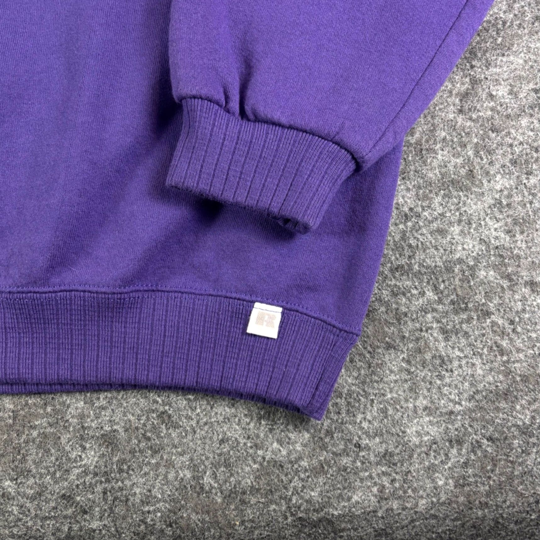 Russell Athletic VINTAGE Russell Athletic Purple Crewneck Sweatshirt Womens M 90s USA Size M / US 6-8 / IT 42-44 - 7 Thumbnail